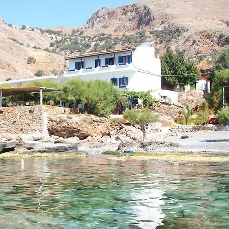 Taverna Akrogiali Lutró Exterior foto